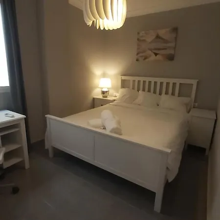Del Parque Flats San Millan Family Malaga
